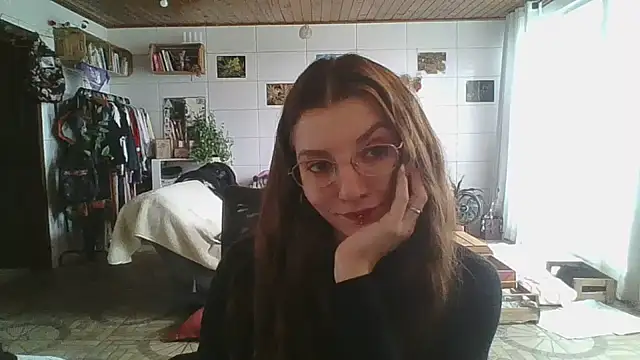 SweetyBabyDemon online show from 10/27/25, 12:39