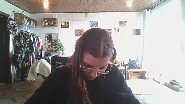 SweetyBabyDemon online show from 10/29/25, 05:45