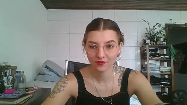 SweetyBabyDemon online show from 09/19/25, 12:31