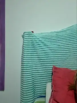 gatadeojosclaros online show from 03/10/25, 09:12