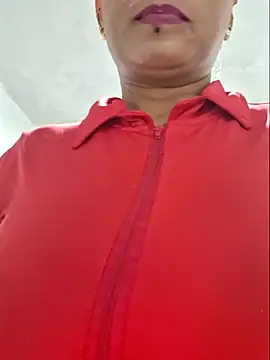 gatadeojosclaros online show from 04/13/26, 02:15