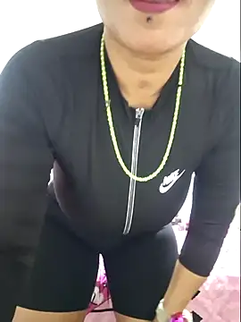 gatadeojosclaros online show from 10/05/25, 11:17