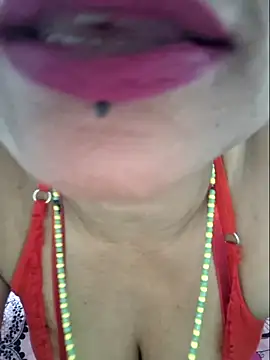 gatadeojosclaros online show from 10/09/25, 03:51