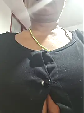 gatadeojosclaros online show from 05/03/26, 11:30