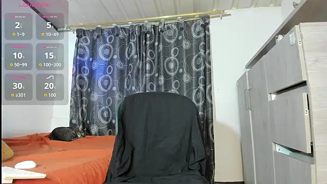 daayan foxx online show from 09/19/25, 02:26