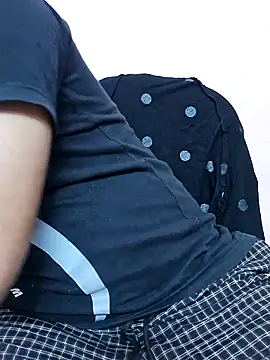 GlassBarge9 online show from 11/05/25, 02:09