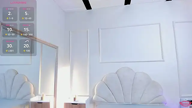 BrianaHazel online show from 06/17/26, 07:46