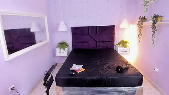 BrianaHazel online show from 10/03/25, 08:54