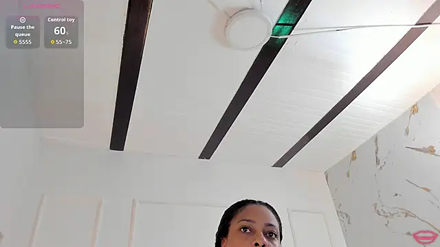 Snapshot of BrianaHazel chatting on 05/13/26, 07:54 BrianaHazel online show from 05/13/26, 07:54