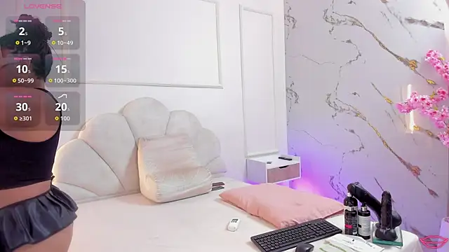 BrianaHazel online show from 06/15/26, 08:08