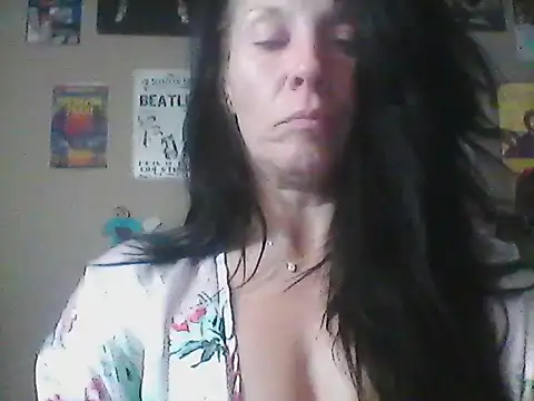 gorgeous11 online show from 02/24/25, 01:35