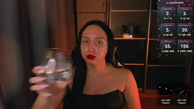 Snapshot of Christy_Calypso chatting on 02/19/25, 04:55 Christy Calypso online show from 02/19/25, 04:55