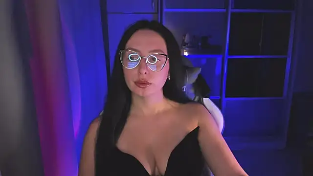 Snapshot of Christy_Calypso chatting on 10/16/25, 03:42 Christy Calypso online show from 10/16/25, 03:42