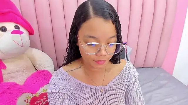 ISABELLA 020 online show from 04/01/26, 01:41