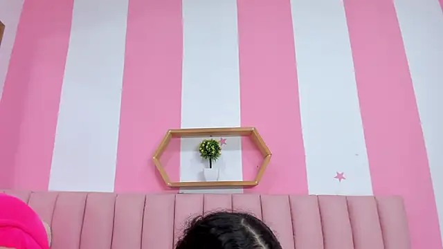 ISABELLA 020 online show from 03/26/26, 12:47