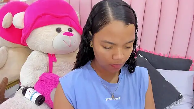 ISABELLA 020 online show from 03/31/26, 02:19