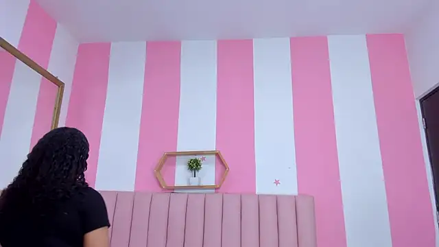 ISABELLA 020 online show from 02/16/26, 01:10