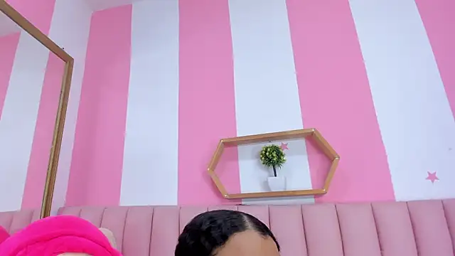 ISABELLA 020 online show from 03/14/26, 12:11