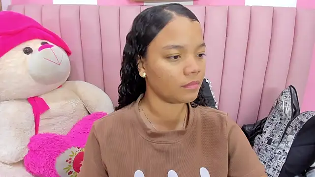 ISABELLA 020 online show from 02/14/26, 12:38