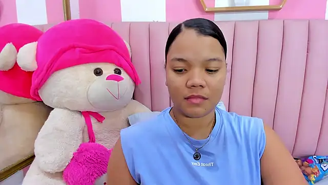 ISABELLA 020 online show from 12/02/25, 01:02