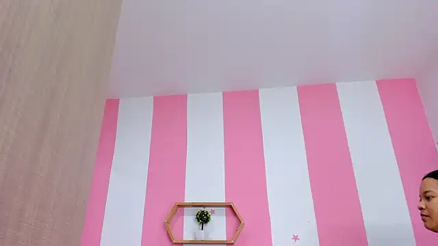 ISABELLA 020 online show from 11/07/25, 01:59