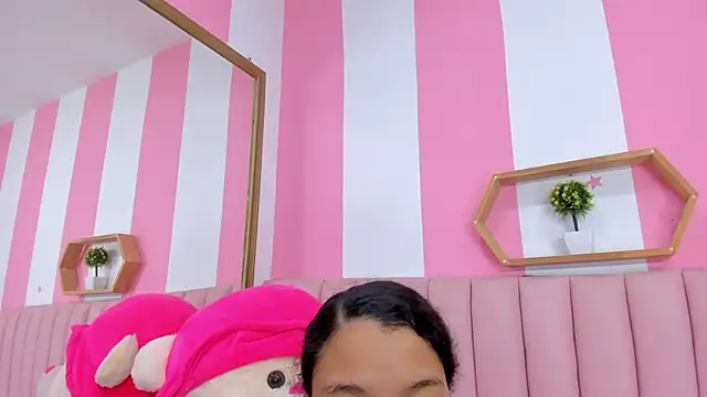 ISABELLA 020 online show from 03/28/26, 12:39