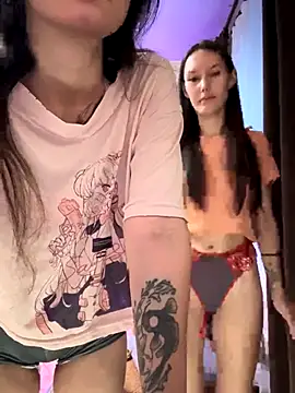 Snapshot of Heart_Ass chatting on 11/19/25, 06:24 Heart Ass online show from 11/19/25, 06:24