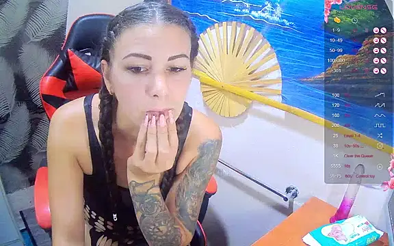 Catbaby32 online show from 09/19/25, 08:13