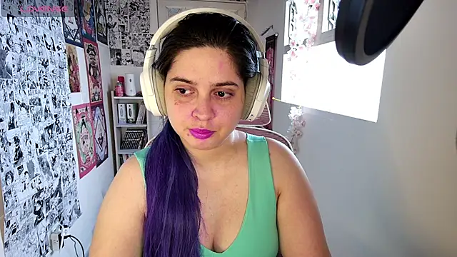 Vallolet Spencer online show from 09/20/25, 10:04