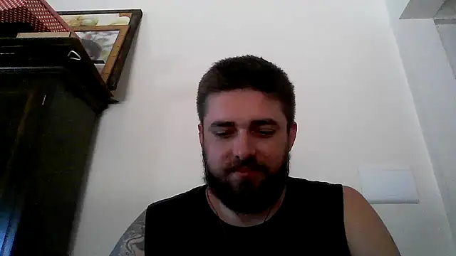 Snapshot of Dat1994 chatting on 01/28/25, 05:35 Dat1994 online show from 01/28/25, 05:35