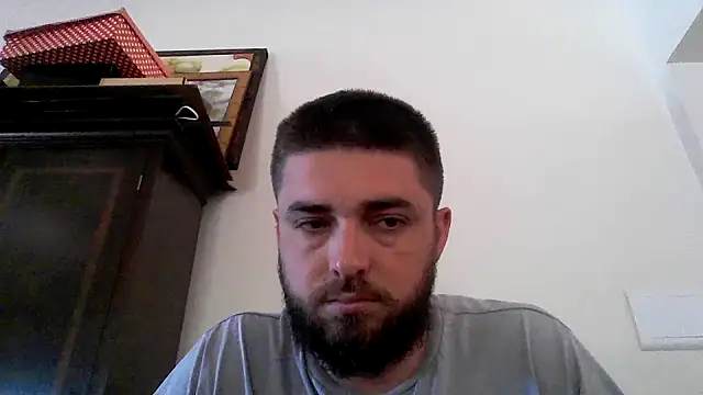 Snapshot of Dat1994 chatting on 02/18/25, 01:55 Dat1994 online show from 02/18/25, 01:55