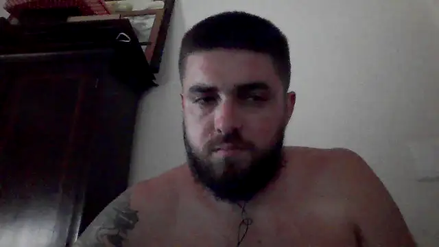 Snapshot of Dat1994 chatting on 02/17/25, 08:06 Dat1994 online show from 02/17/25, 08:06