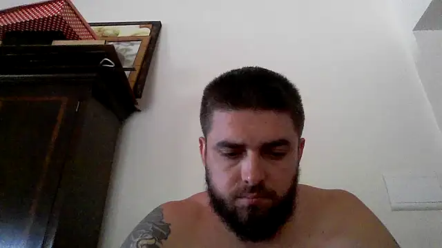 Snapshot of Dat1994 chatting on 02/25/25, 04:25 Dat1994 online show from 02/25/25, 04:25