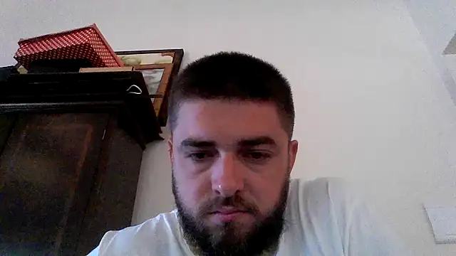 Snapshot of Dat1994 chatting on 02/19/25, 11:28 Dat1994 online show from 02/19/25, 11:28