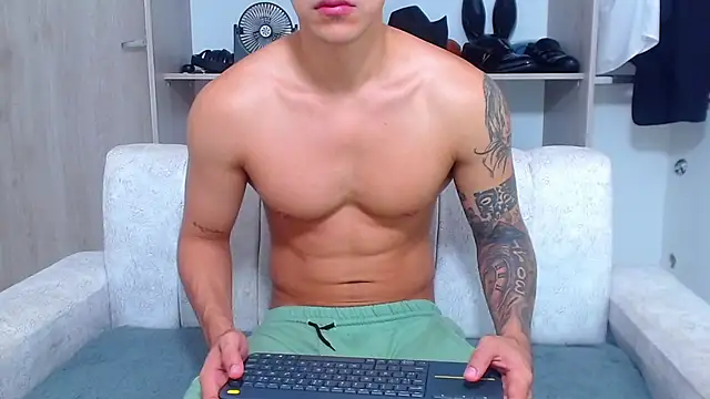 Tristan-bm online show from 10/27/25, 11:11