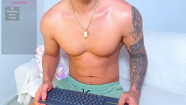 Tristan-bm online show from 03/10/26, 09:24