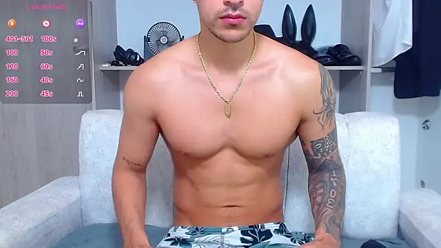 Tristan-bm online show from 10/25/25, 11:09