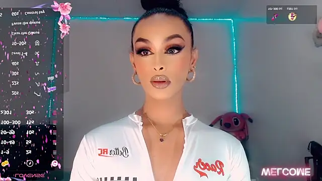  Riannagarcia  online show from 10/30/25, 02:43