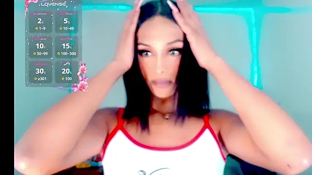  Riannagarcia  online show from 12/15/25, 10:37