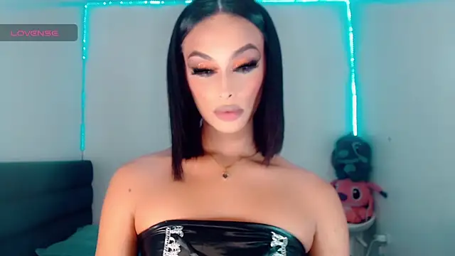  Riannagarcia  online show from 11/05/25, 03:31