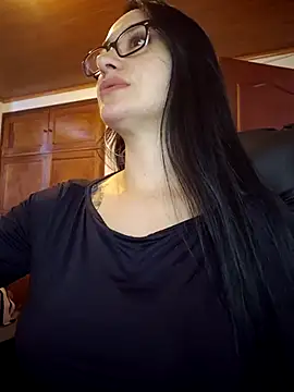 Snapshot of preetypeach chatting on 10/07/25, 09:16 preetypeach online show from 10/07/25, 09:16