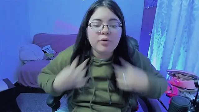 Aria Fullbuster online show from 02/24/26, 10:43