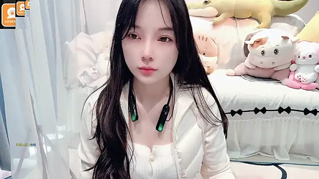 AKiKi711 online show from 10/29/25, 04:33