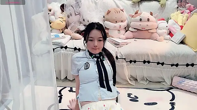 Snapshot of AKiKi711 chatting on 04/30/26, 04:47 AKiKi711 online show from 04/30/26, 04:47