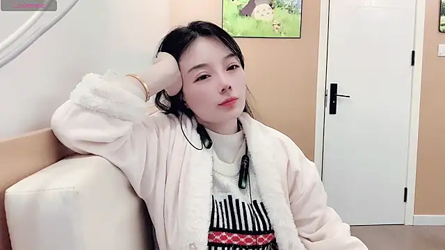 AKiKi711 online show from 02/12/26, 04:29