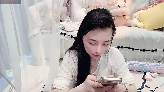 Snapshot of AKiKi711 chatting on 06/04/26, 04:50 AKiKi711 online show from 06/04/26, 04:50