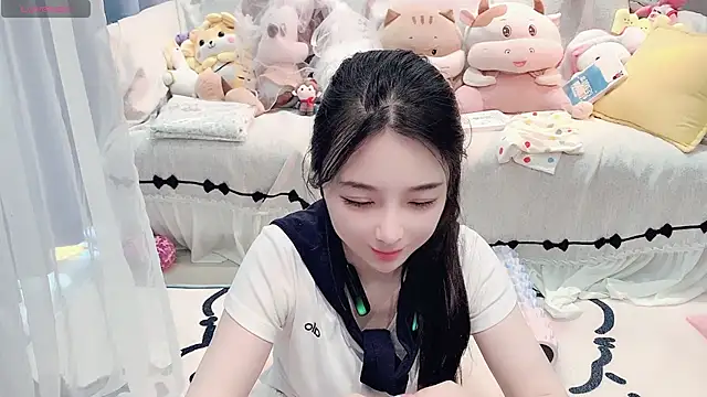 Snapshot of AKiKi711 chatting on 04/20/26, 04:59 AKiKi711 online show from 04/20/26, 04:59