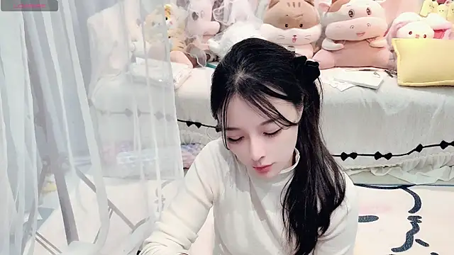 Snapshot of AKiKi711 chatting on 03/28/26, 03:02 AKiKi711 online show from 03/28/26, 03:02