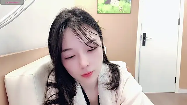 AKiKi711 online show from 02/12/26, 04:23