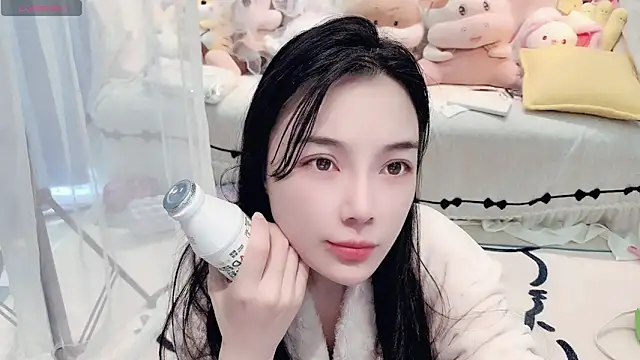 Snapshot of AKiKi711 chatting on 03/27/26, 05:05 AKiKi711 online show from 03/27/26, 05:05